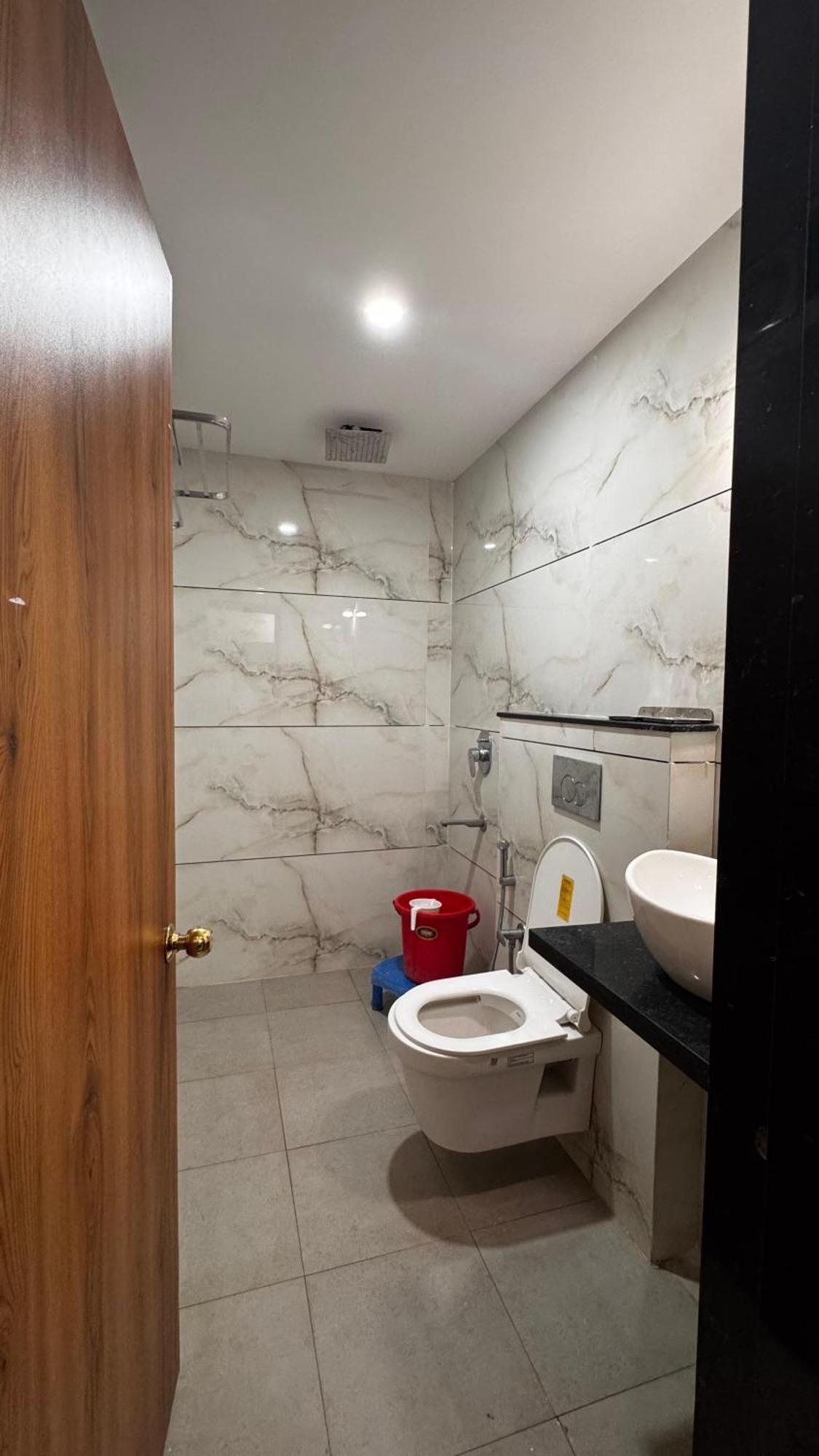Hotel Prakasham اوجاين المظهر الخارجي الصورة